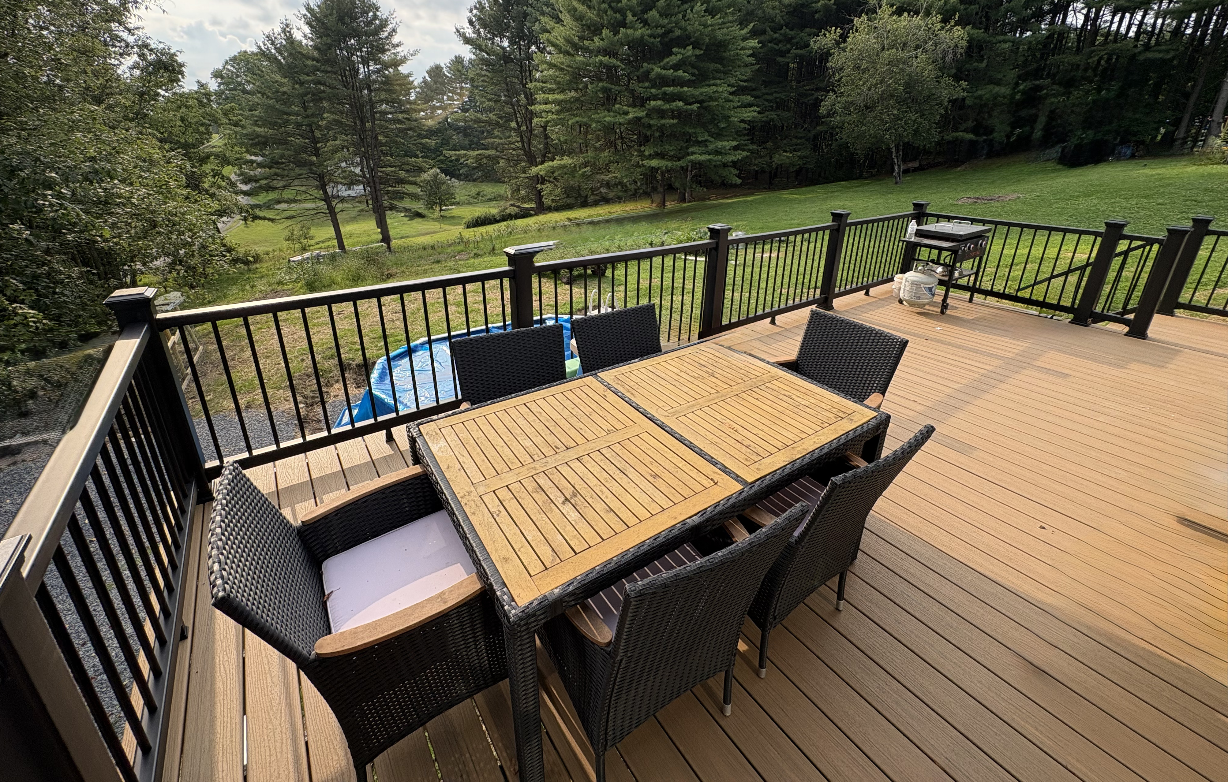 Porch at the PA Backcountry Outfitters Pennsylvania elk hunting lodge